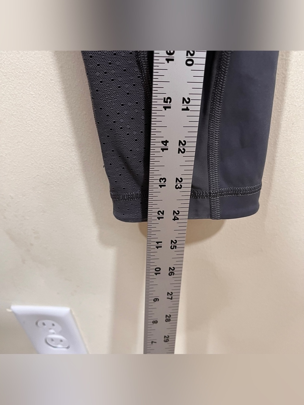 Lululemon In Movement 7/8 Tight Everlux Legging Dark Shadow Gray size 10 - Picture 5 of 11